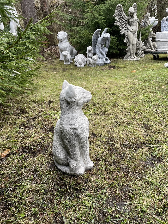 Kass skulptuur aeda.JPG