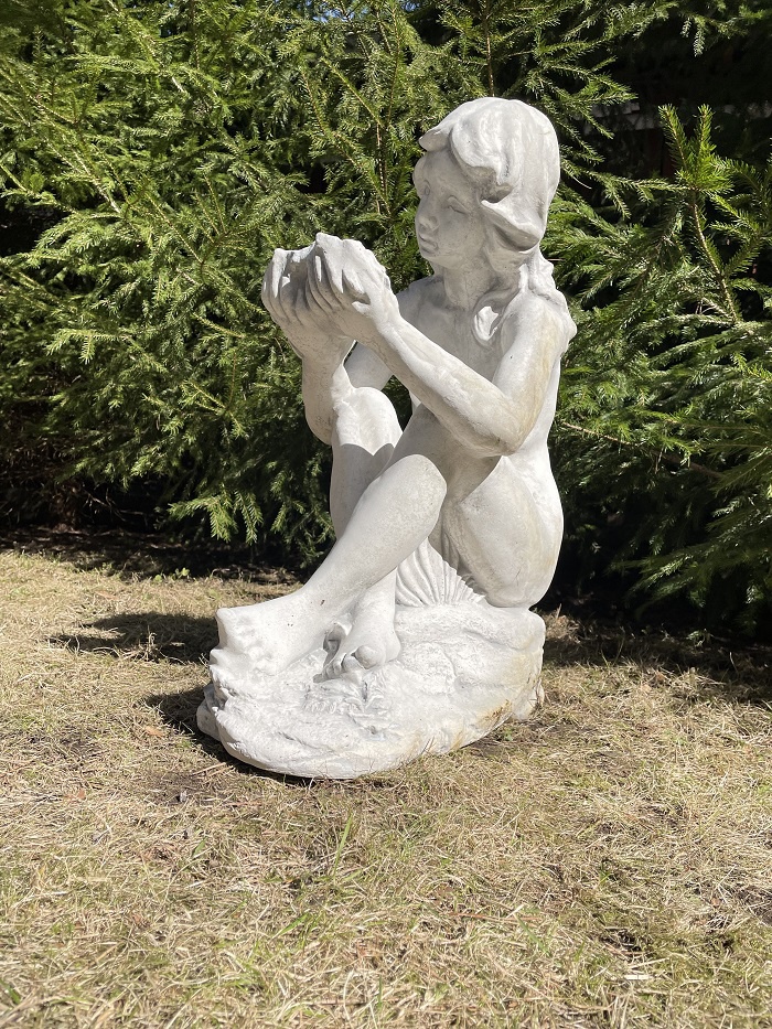 Skulptuur naine.JPG