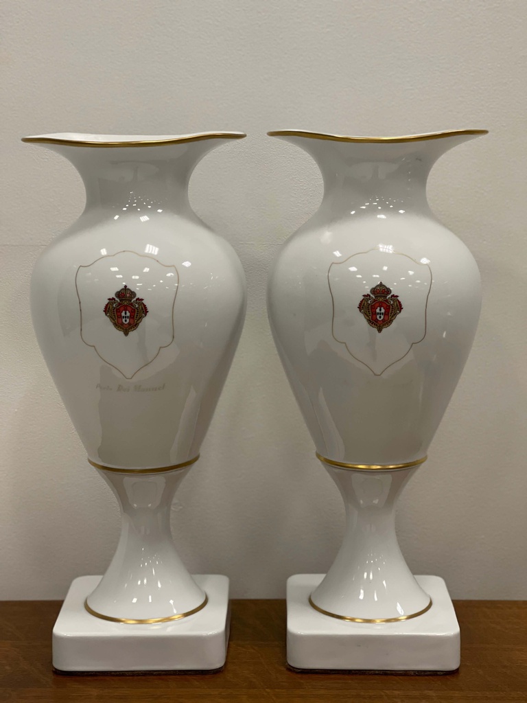 Vases (2 pcs)