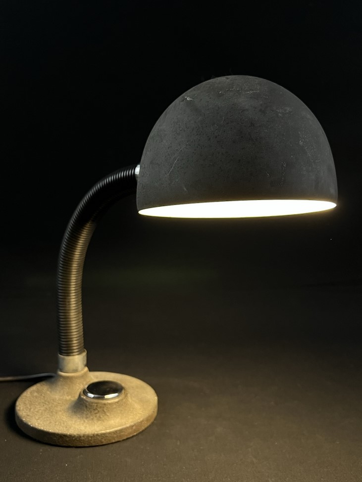 Galda lampa