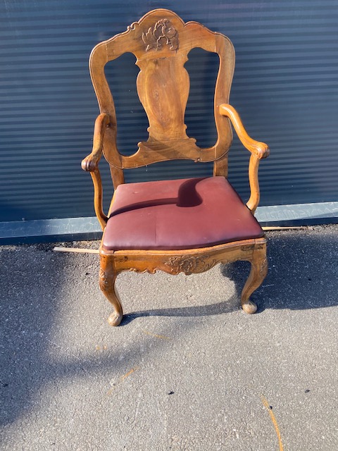Atzveltnes krēsls