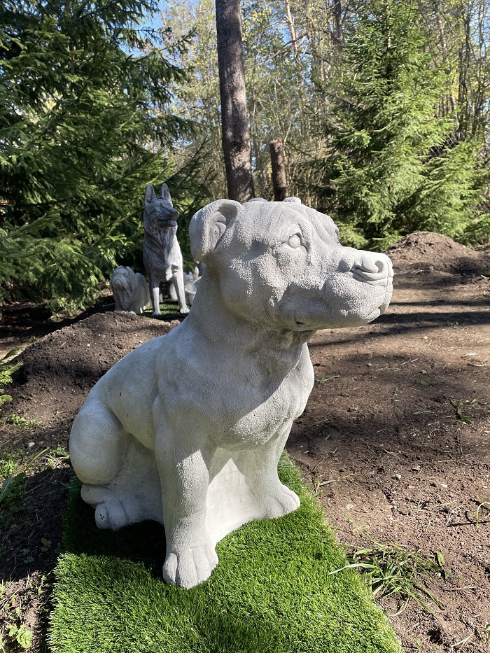 Garden sculpture