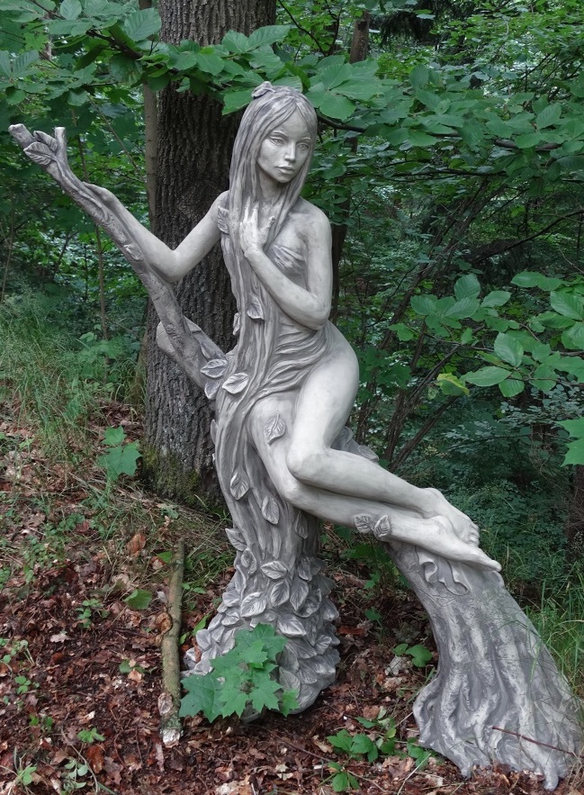 Garden sculpture