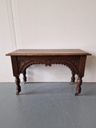 Serving Table